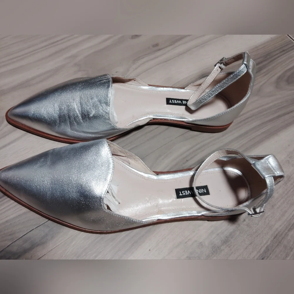 Nine West Oriona Pointed Toe Ankle Strap Slide Flats Sz- 10 1/2 - Picture 2 of 8